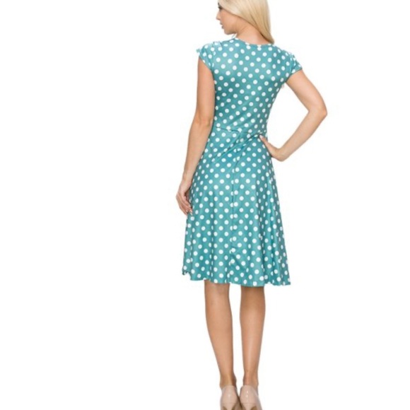 Chic Teal and White Polka Dot Midi Dress - Picture 3 of 12